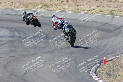 media/Apr-20-2025-AHRMA (Sun) [[393a79c373]]/Race/Group 11 early race/Turn 4b/